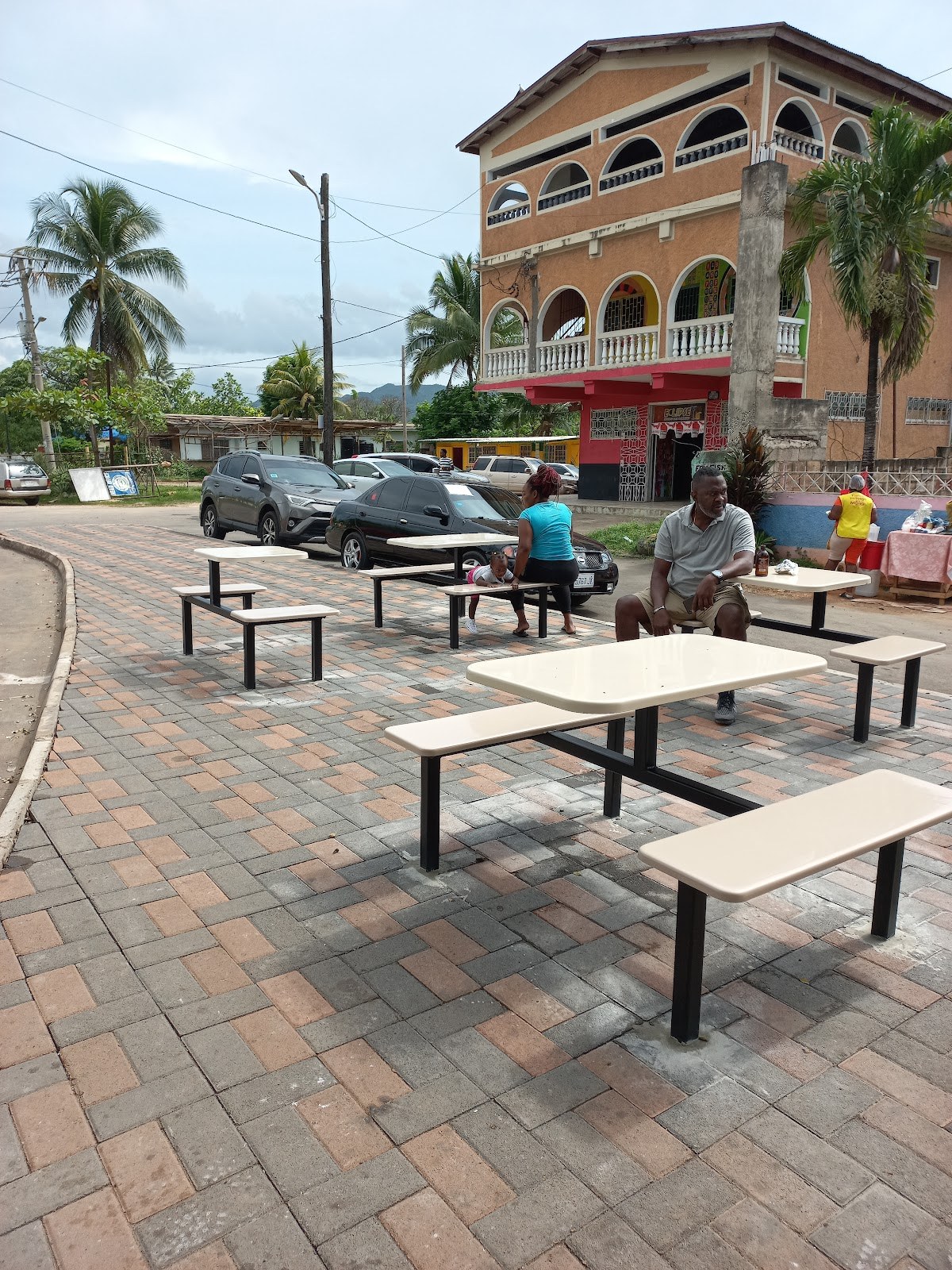 Grant's Jerk Centre — St. Catherine