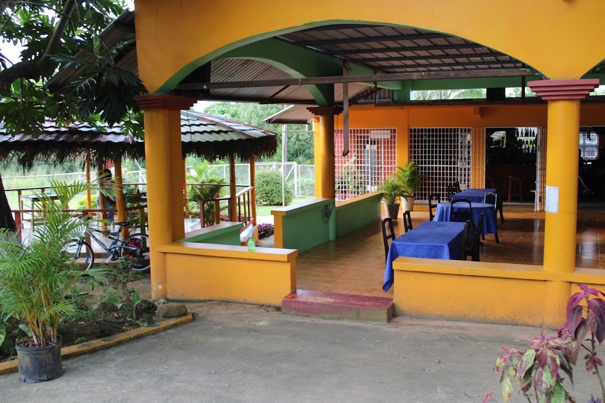 Biters Garden Restaurant & Sports Bar — St. Catherine