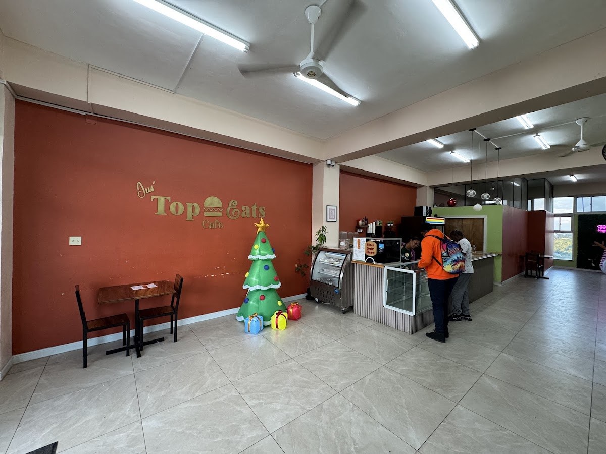 Top Eats Cafe photo 2