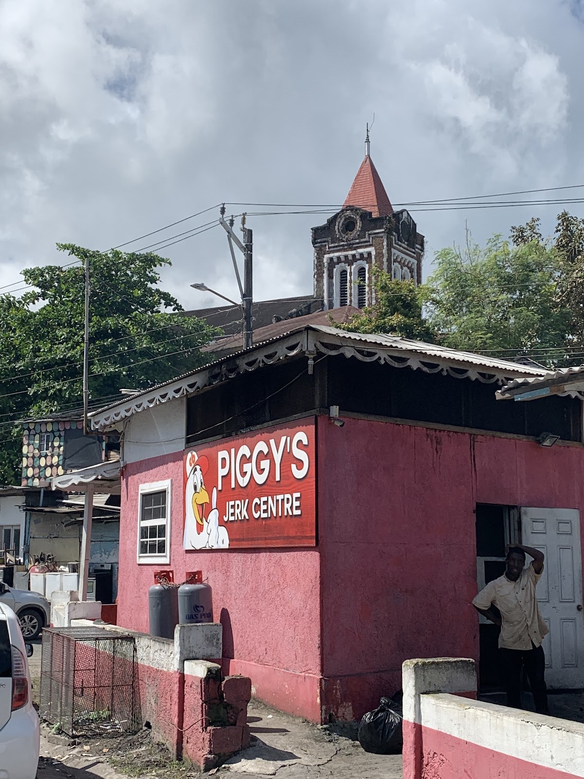 Piggy's Jerk Centre photo 3