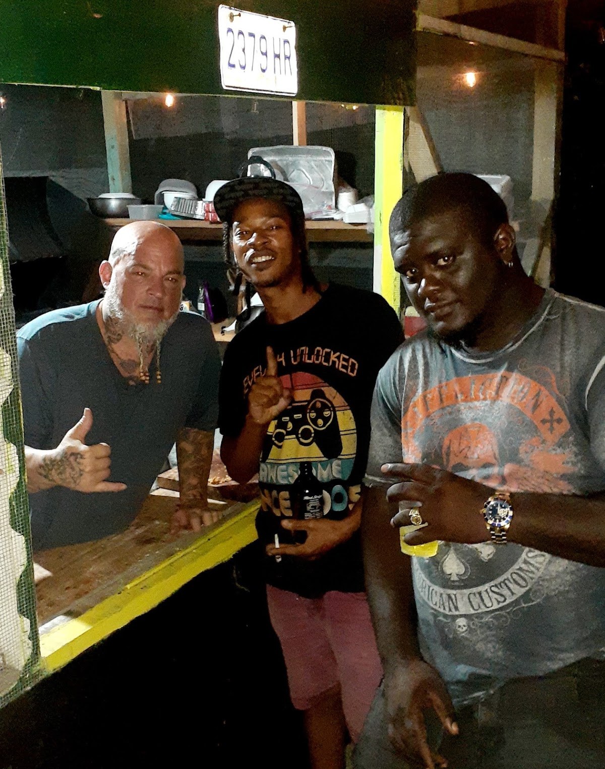 Island Vybz Bar & Grill photo 1