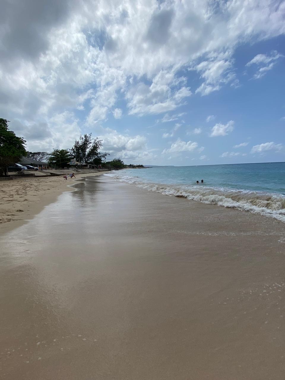Flavours on the Beach (Flavours Beach Bar & Restaurant) photo 3