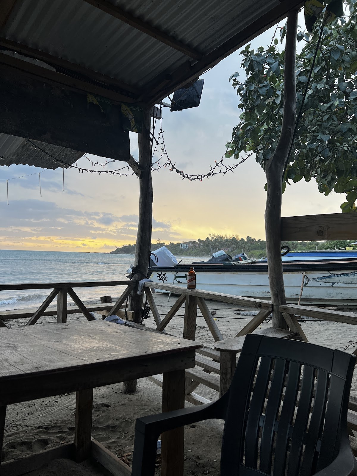 Eggy's Beach Bar & Restaurant photo 2