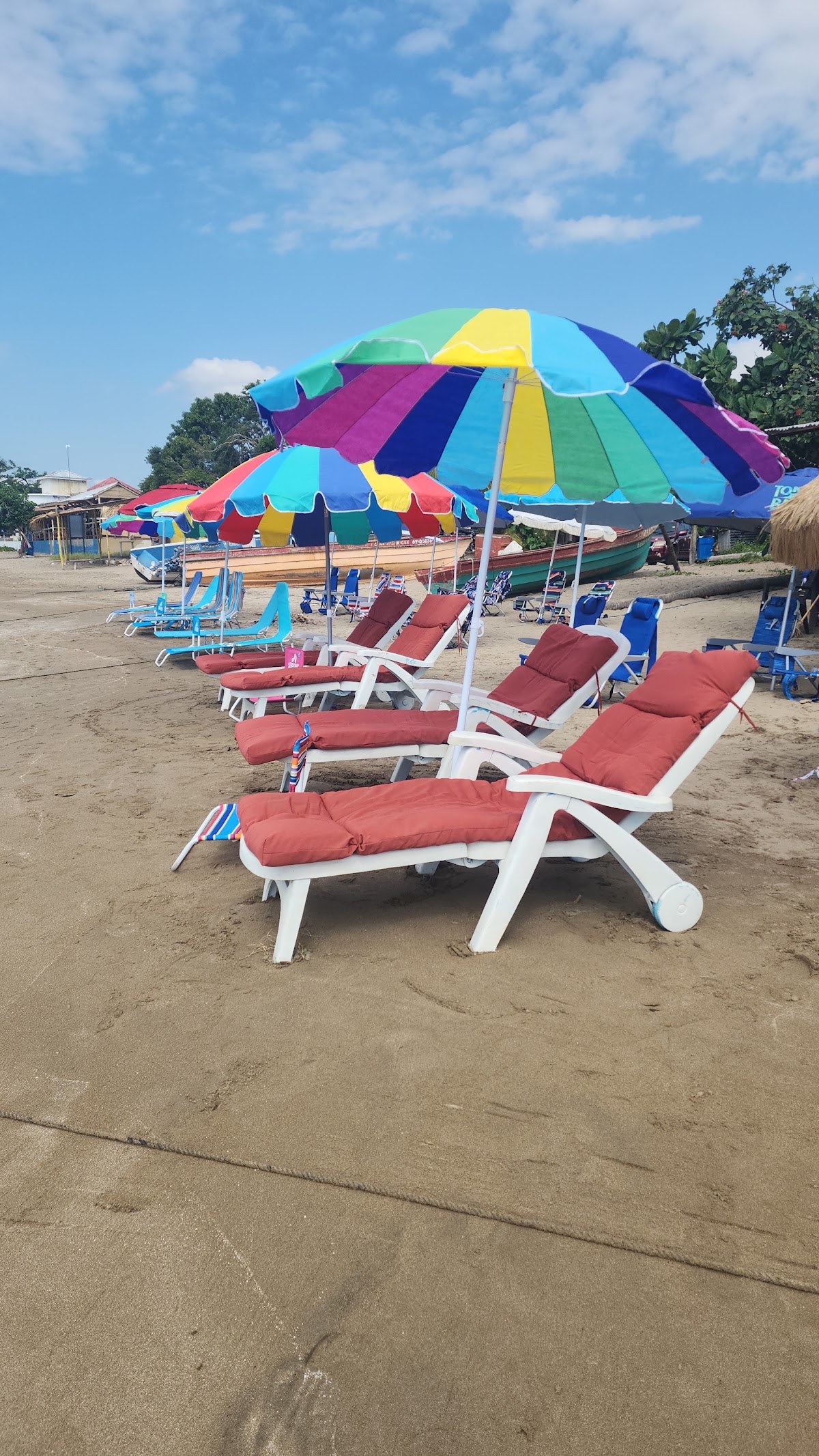 Eggy's Beach Bar & Restaurant photo 3