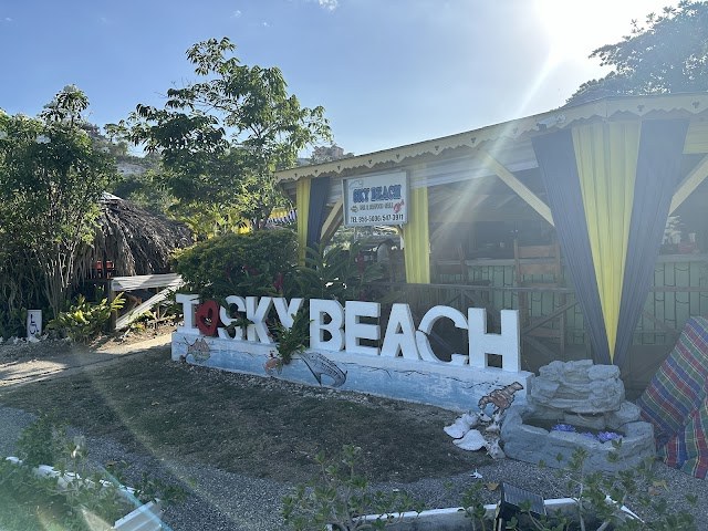 Sky Beach Bar & Seafood Grill photo 2