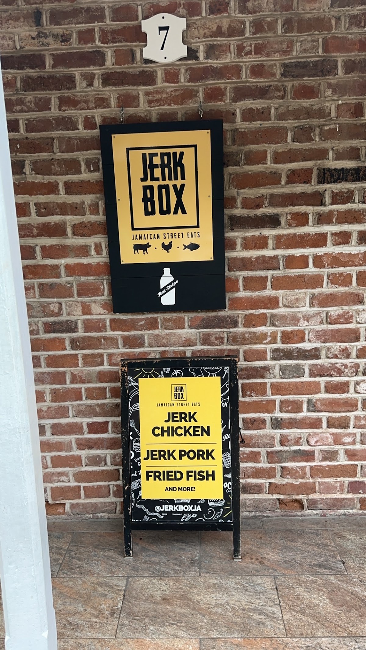 Jerk Box photo 3
