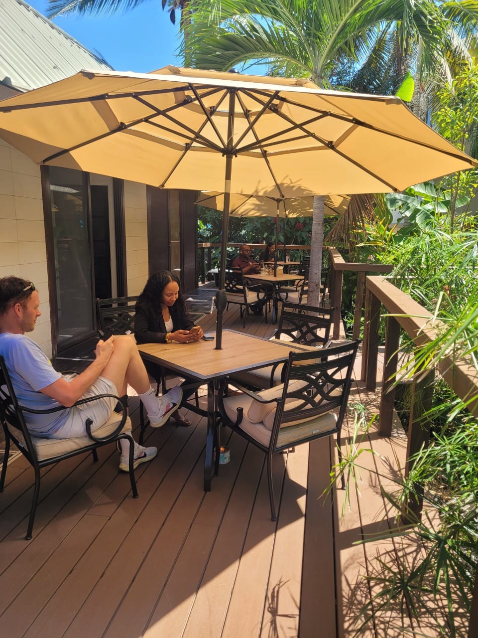 DLE Cafe Kingston — Kingston