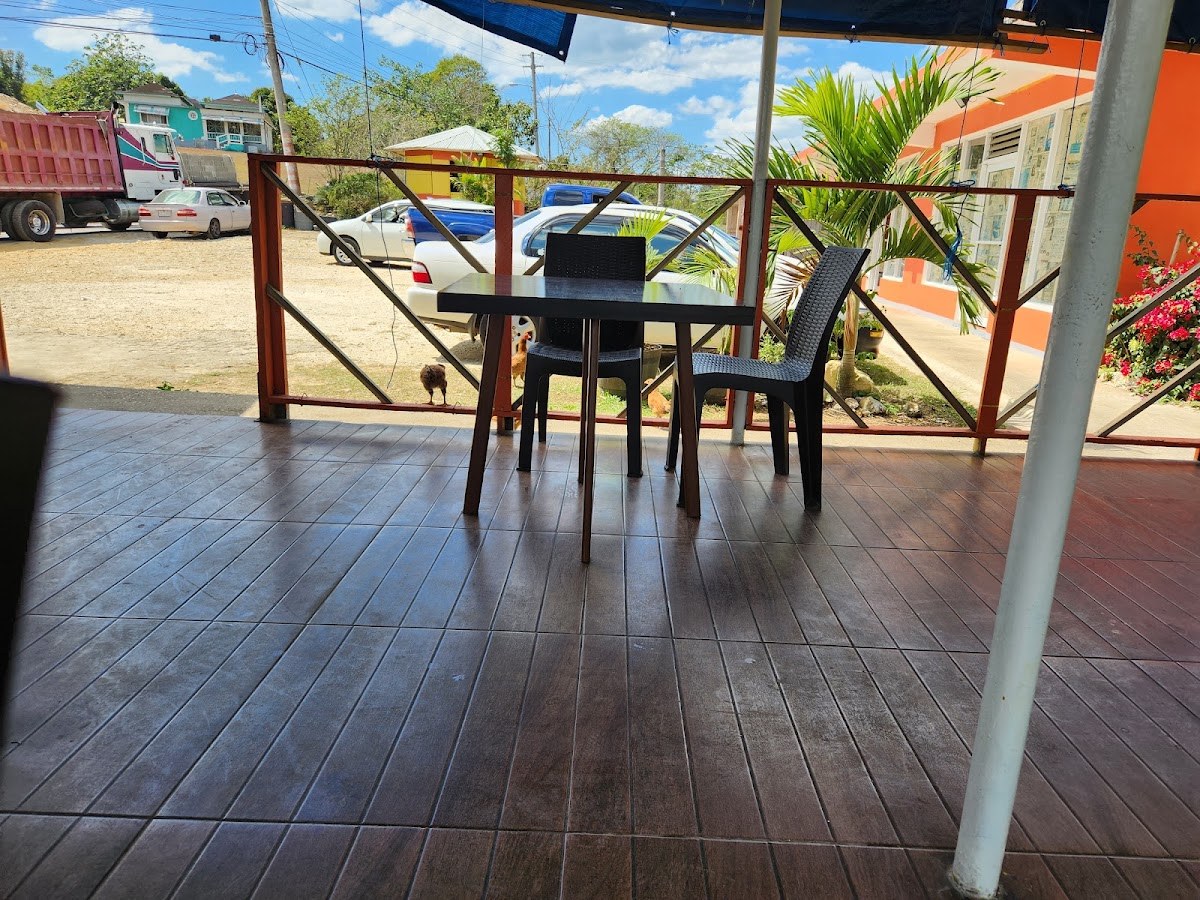Arawak's Rest Stop — St. Andrew