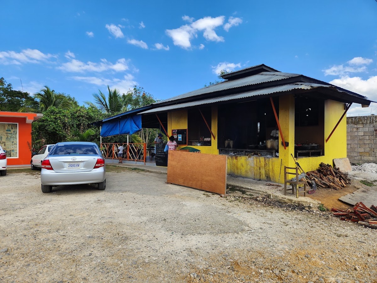 Arawak's Rest Stop photo 3
