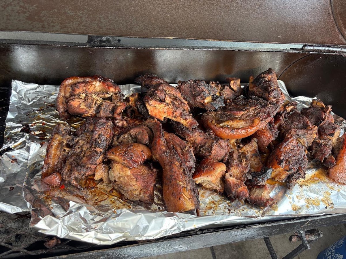 Summerfield Jerk Centre — Clarendon