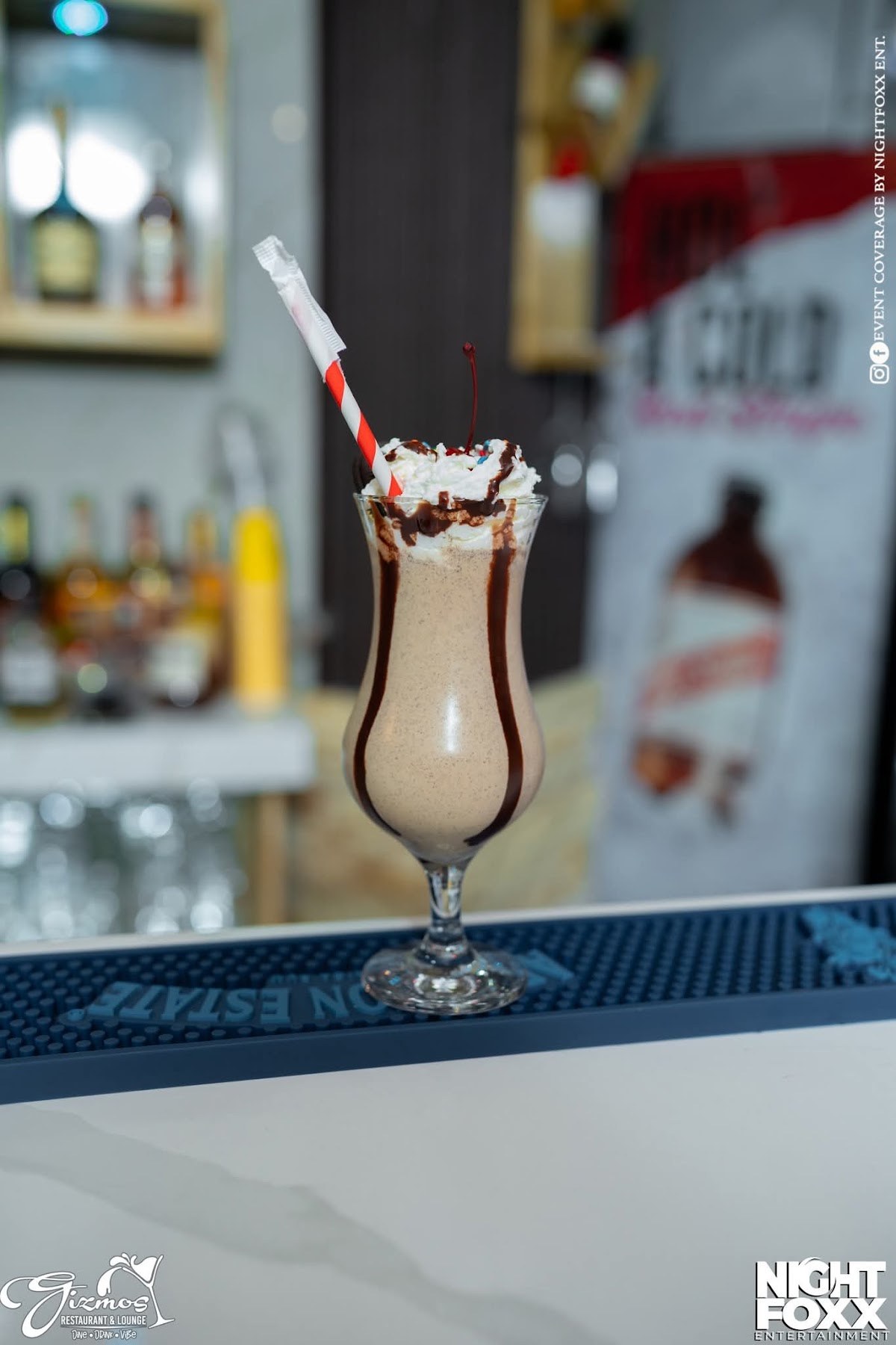 Gizmos Restaurant & Lounge photo 3