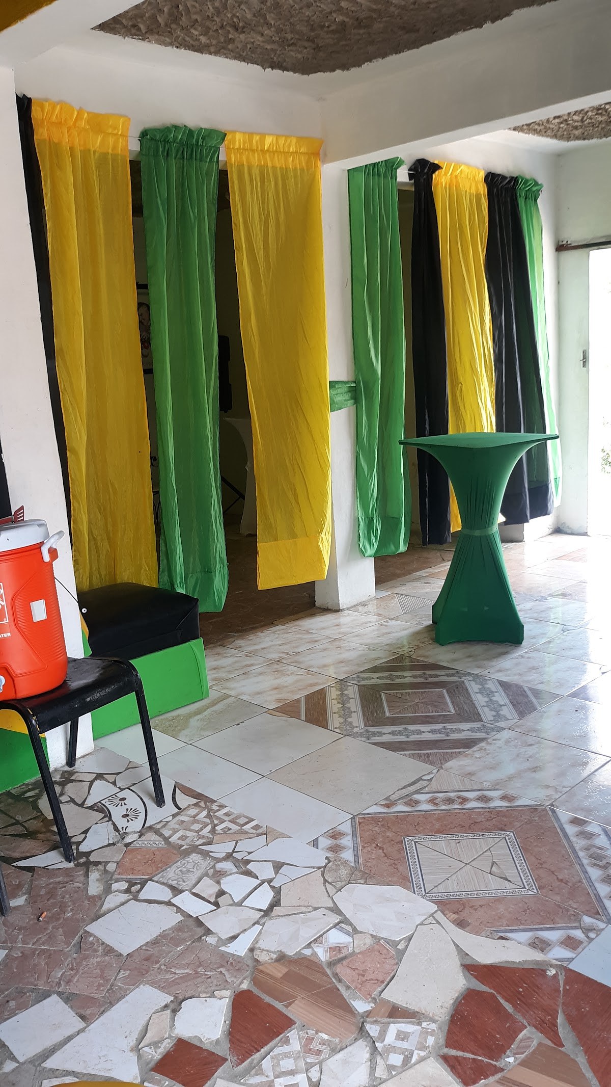 Flavacity and flava jerk centre photo 1