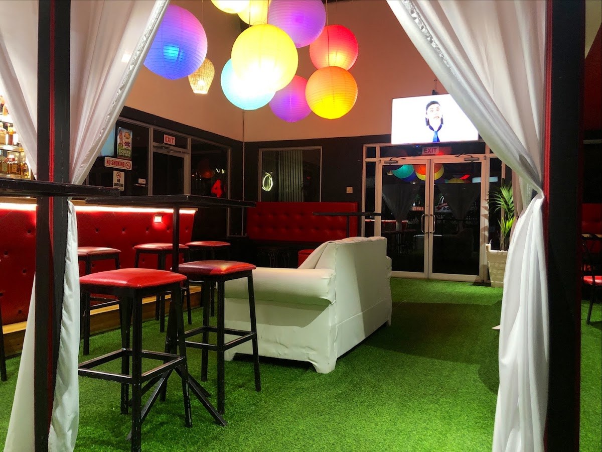 Monte Carlo 404 lounge photo 2