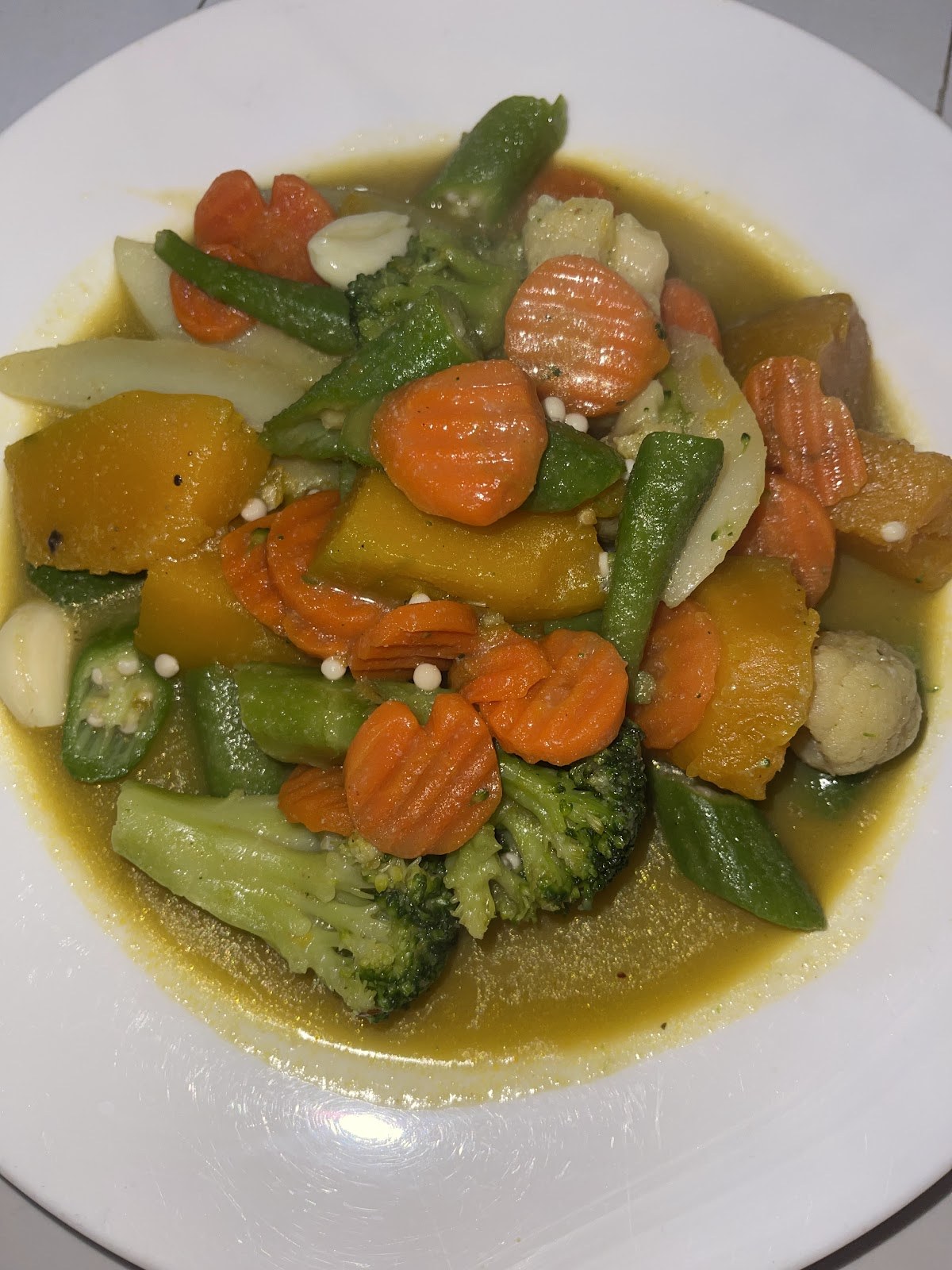 Tara's Seafood Resturant & Lounge. photo 2