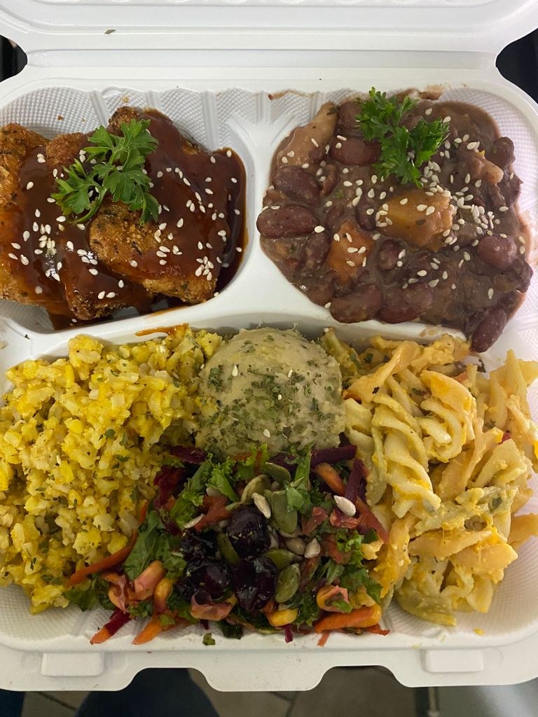 Lyn's Vegetarian Restaurant — St. Andrew