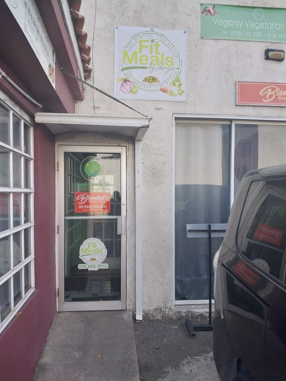 Lyn's Vegetarian Restaurant photo 2