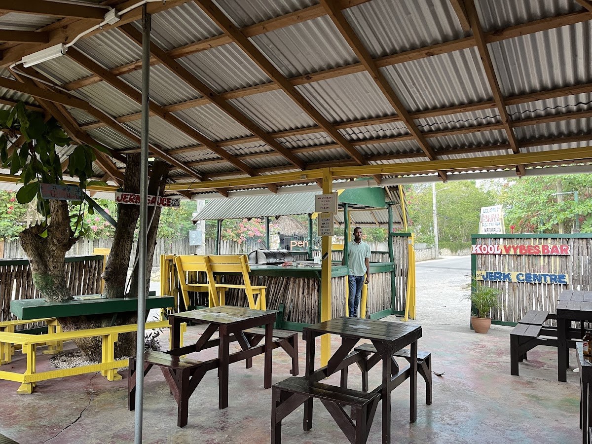 Kool Vybes Bar And Jerk Center — Westmoreland