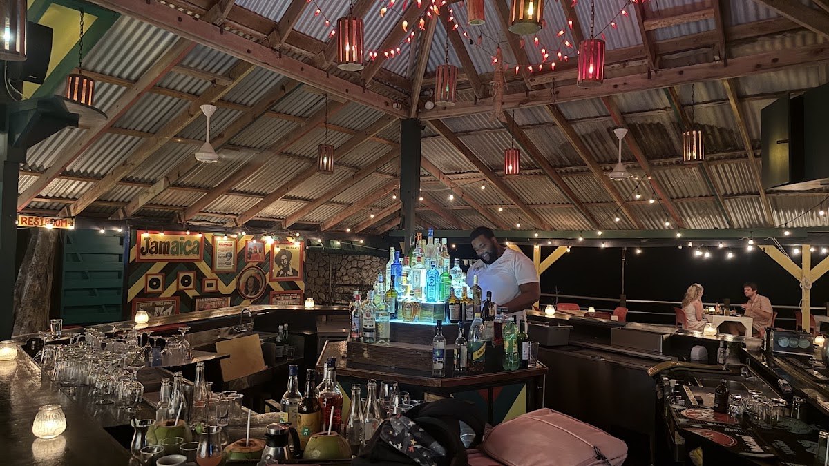 Pushcart Jerk Center & Rum Bar photo 3