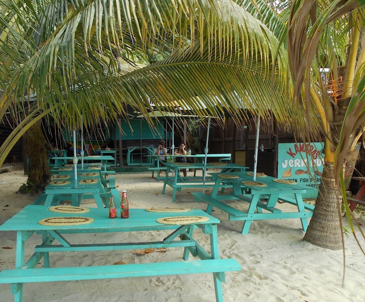 Kamara's Restaurant & Jerk Hut photo 2