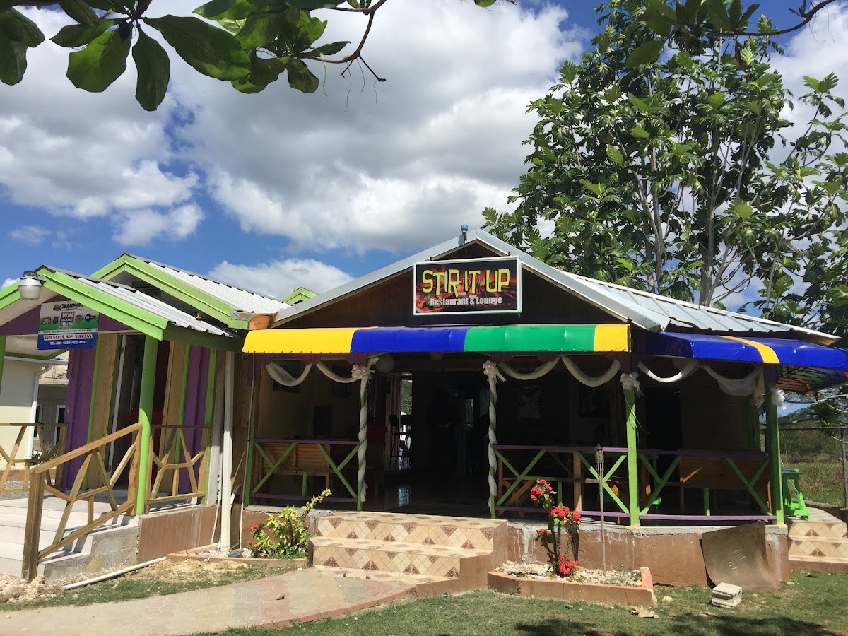 Stir it Up Restaurant & Lounge - Westmoreland Jamaica — Westmoreland