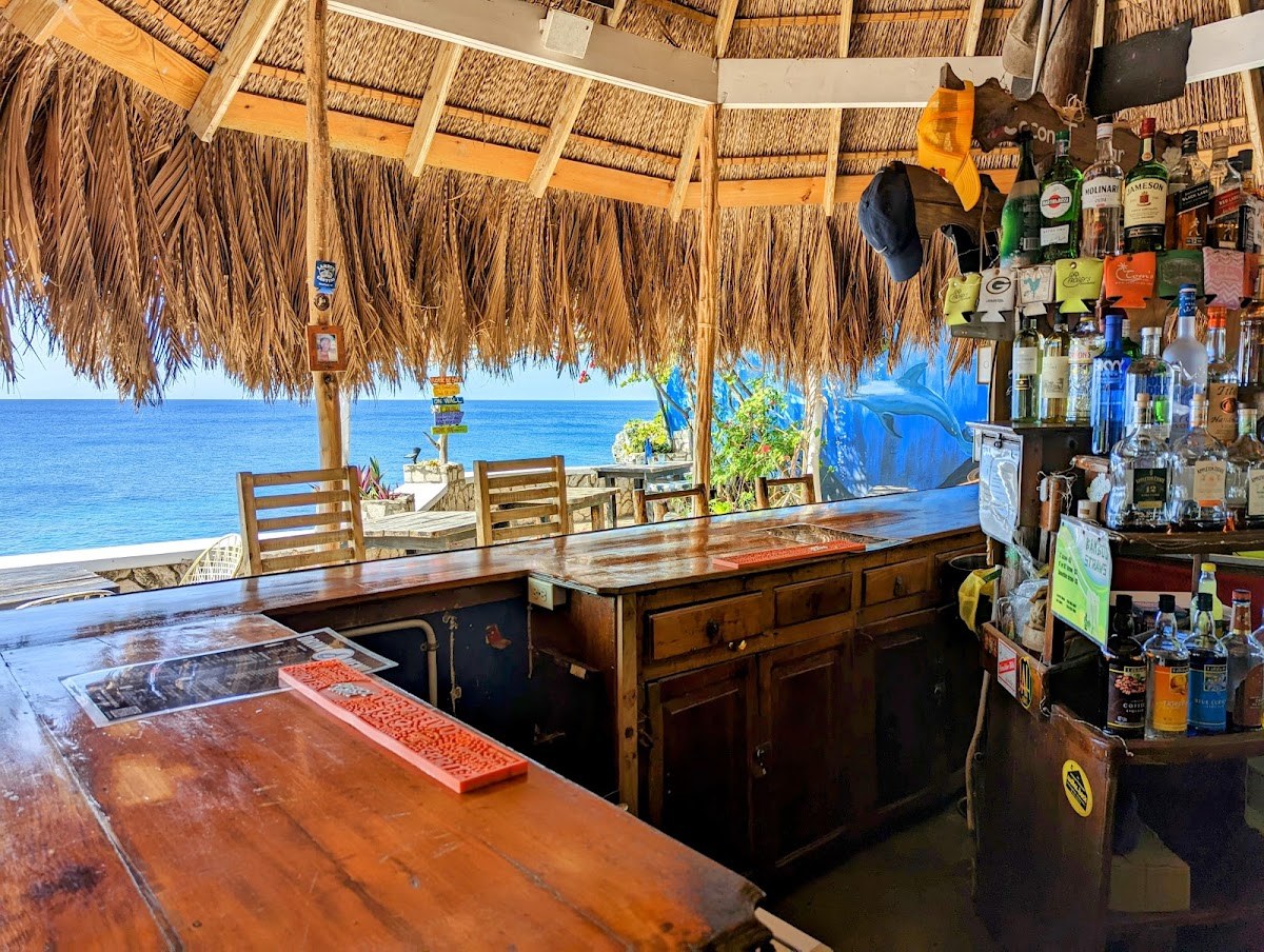 LTU Cliff Bar and Restaurant — Westmoreland