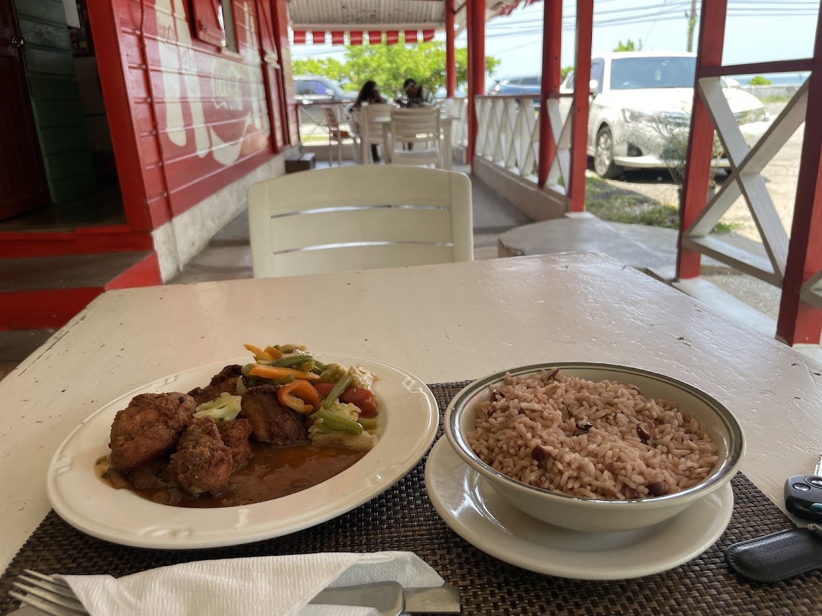 Valerie's Seafood photo 3