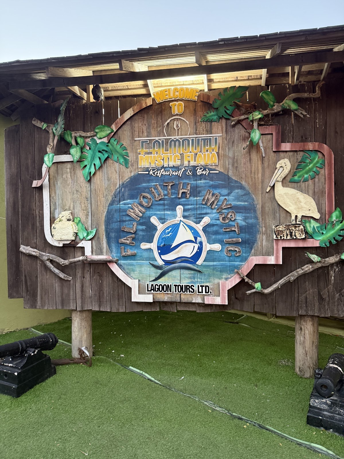 Falmouth Mystic Bar & Restaurant photo 2