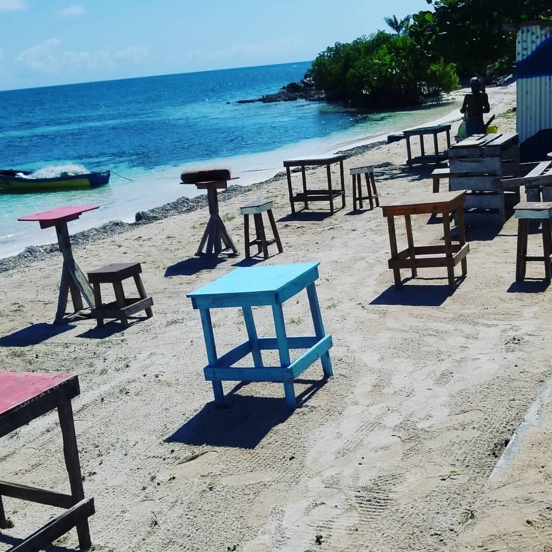 Sankars seafood restaurant & bar — Trelawny