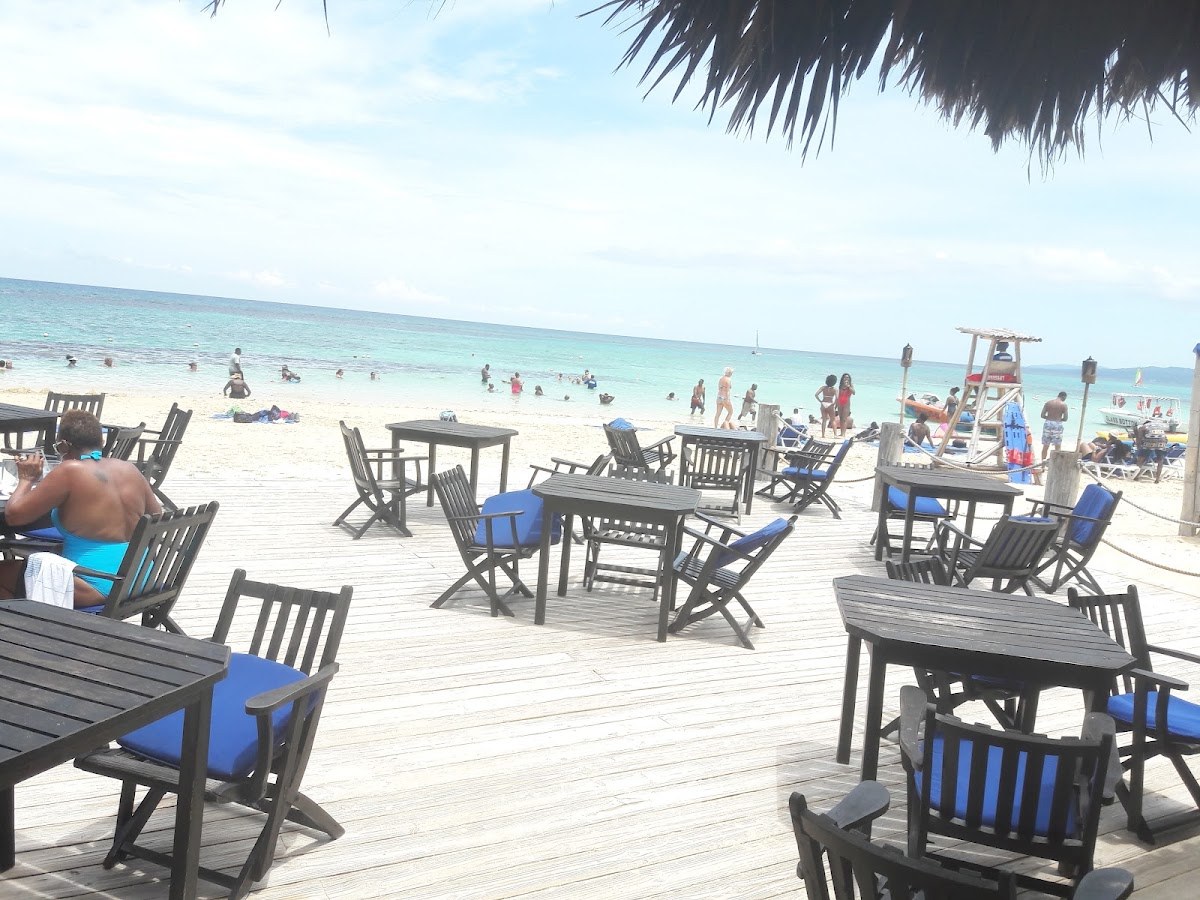 Bamboo Blu — St. Ann