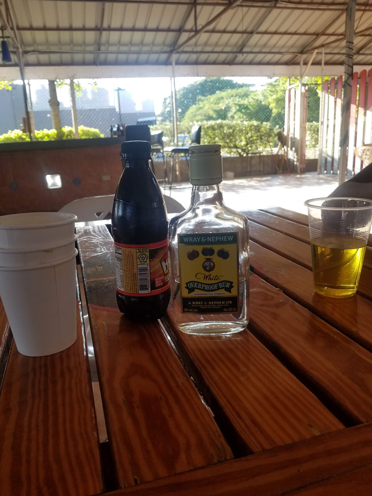 Escape 24/7 Portmore Bar & Jerk Center photo 3