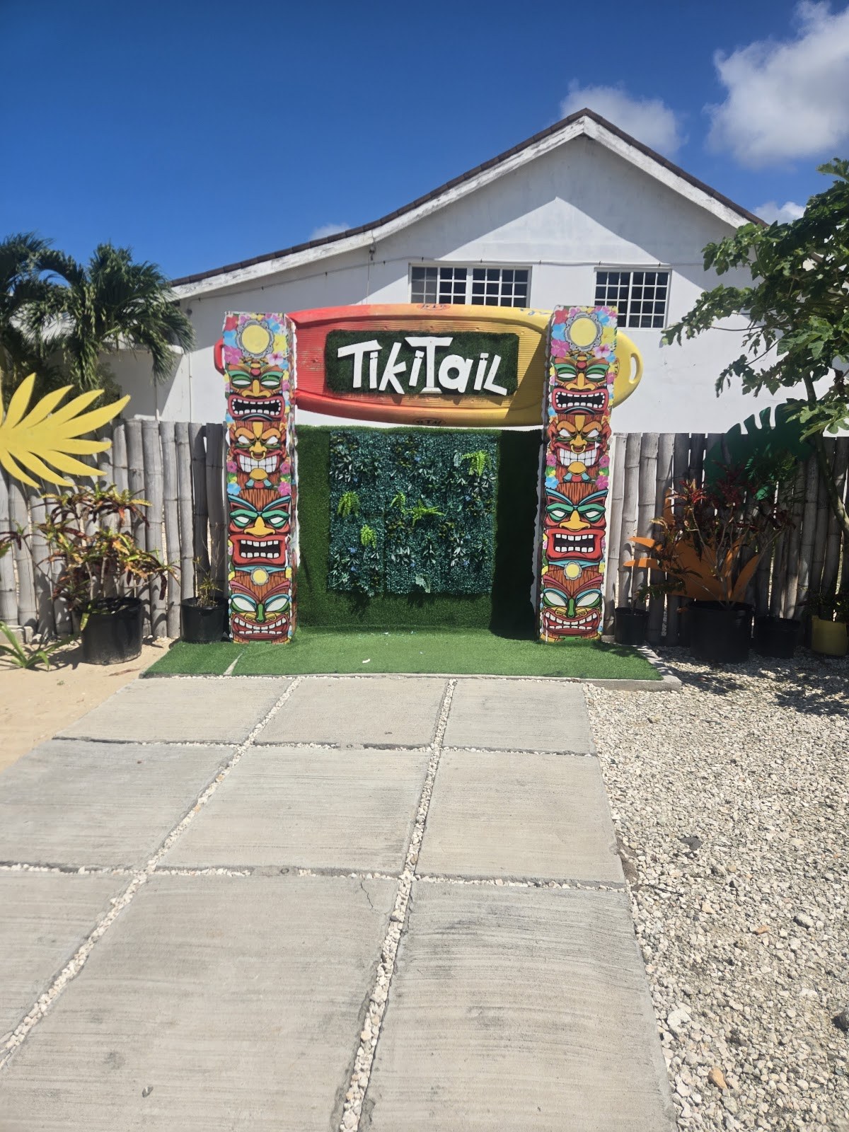 TikiTail Ja — St. Ann