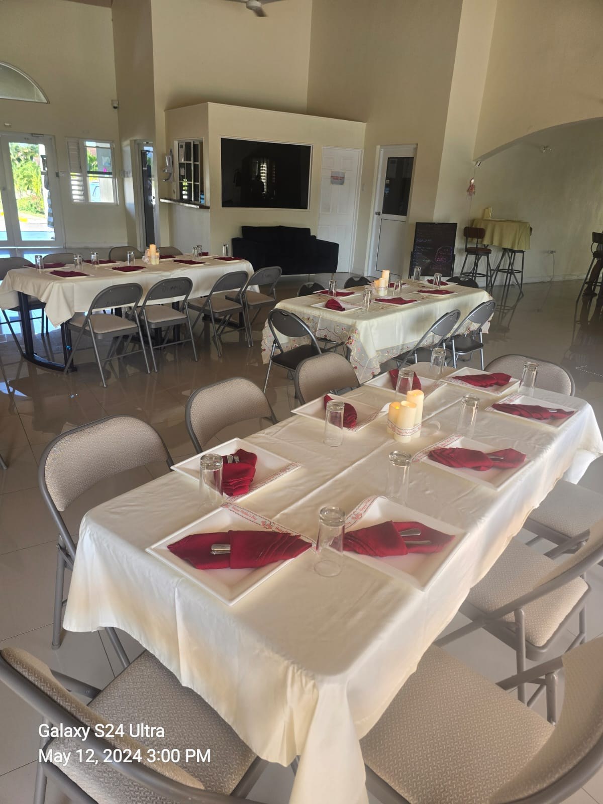 DHM Sports Bar & Grill , (Draxhall Manor Clubhouse — St. Ann