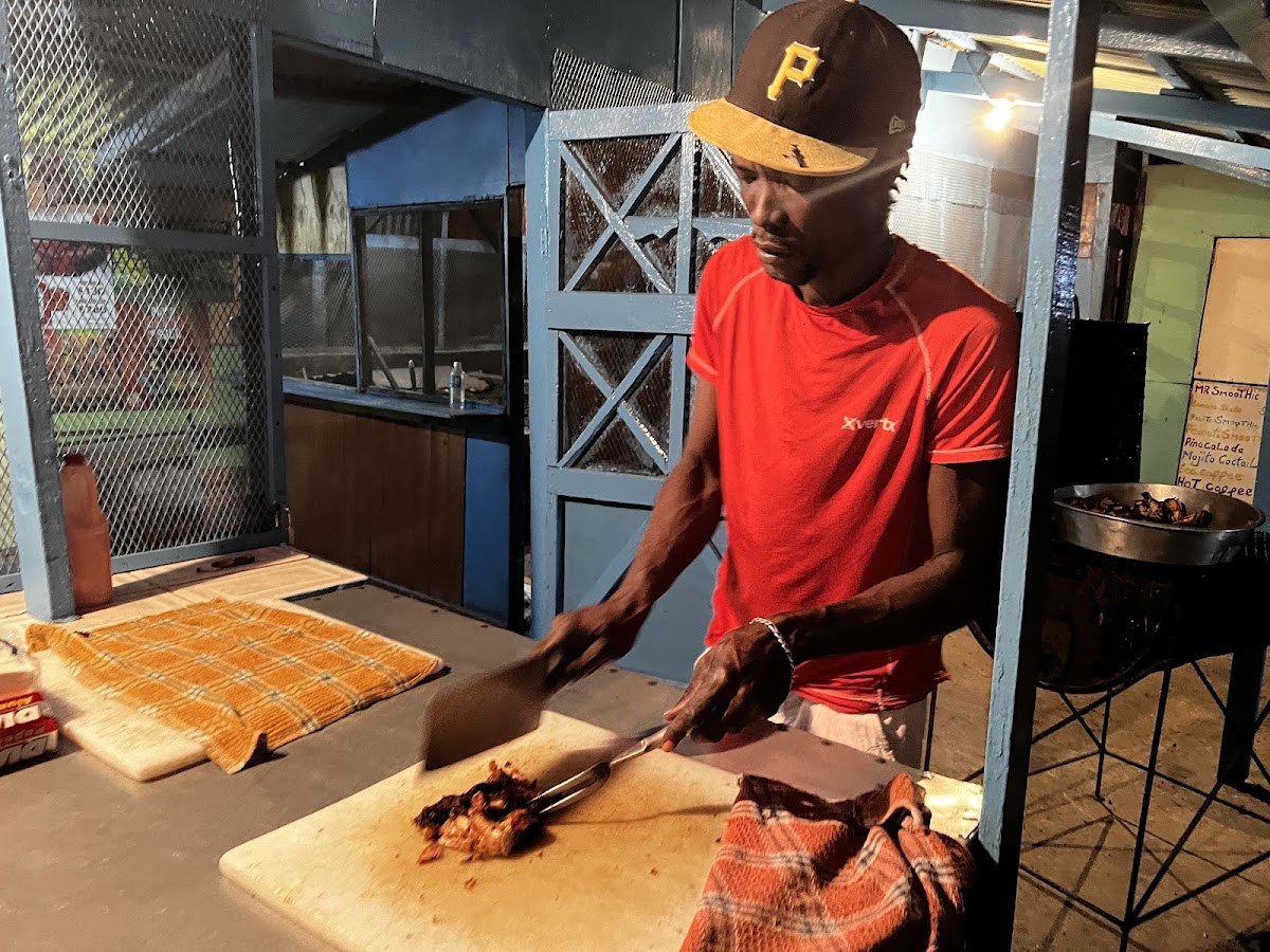 David's Jerk Centre photo 3