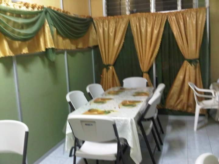 Hue's Restaurant & Bar — St. Thomas